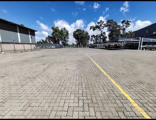 1,969M² INDUSTRIAL YARD TO LET IN DRIEHOEK